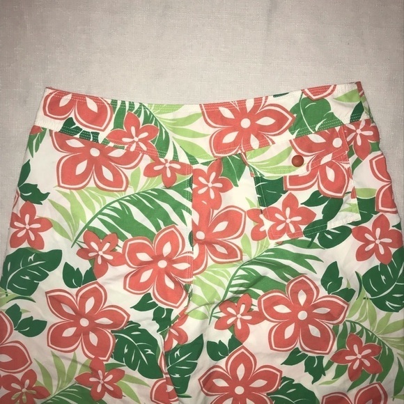 L.L.Bean Floral Capri Cropped Pants 10 - Picture 4 of 4